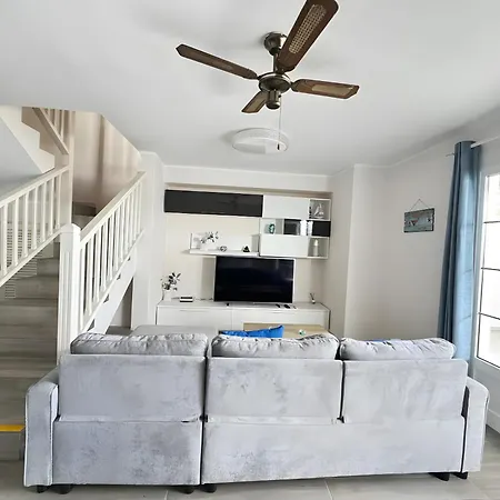 Casa Melani, Sea And Relax 宏达海滩