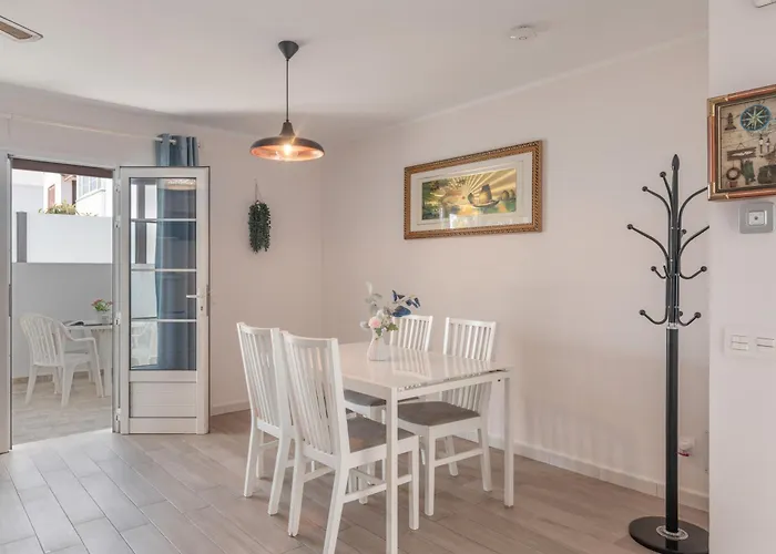 Casa Melani, Sea And Relax Feriehus Playa Honda (Lanzarote)